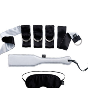 First time bondage kit con mascara