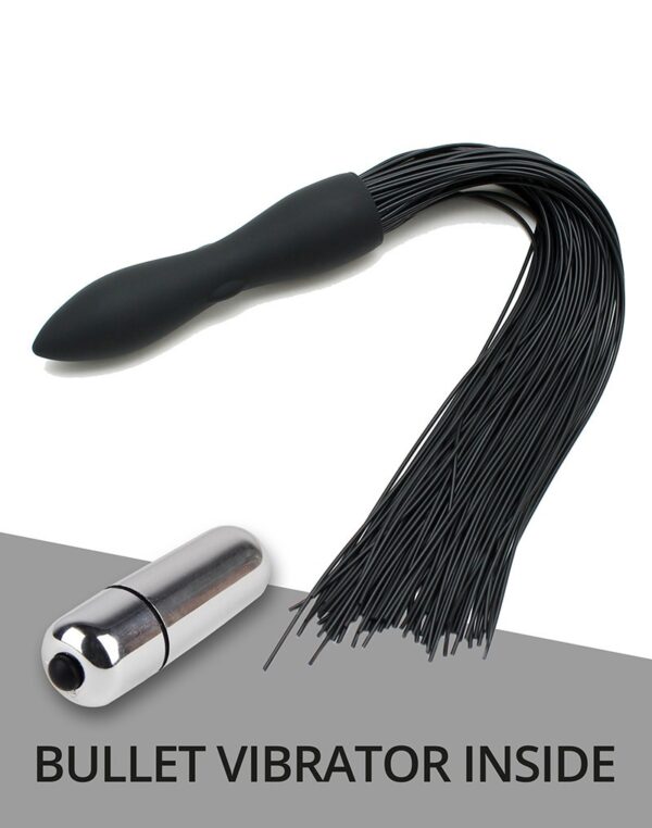 Látigo con consolador vibrador